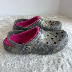 CROCS Classic Plush Fur Lined Mules Clogs Women 11 Shoes Slides Camo Camouflage